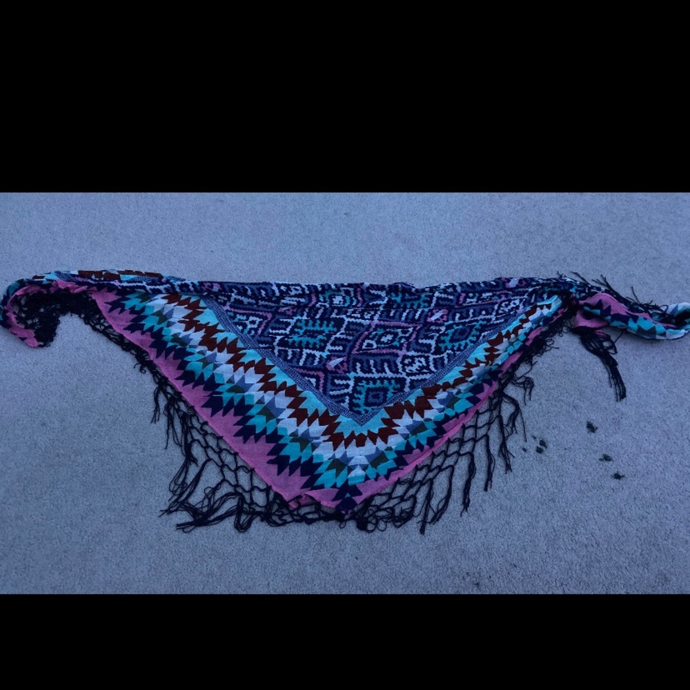 Colorful triangle scarf